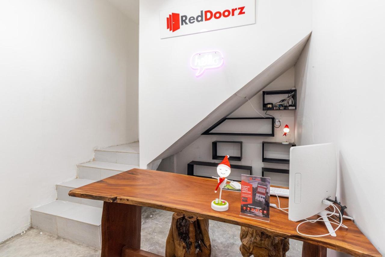 Reddoorz Plus At Mitrotel Medan Sunggal Exterior photo